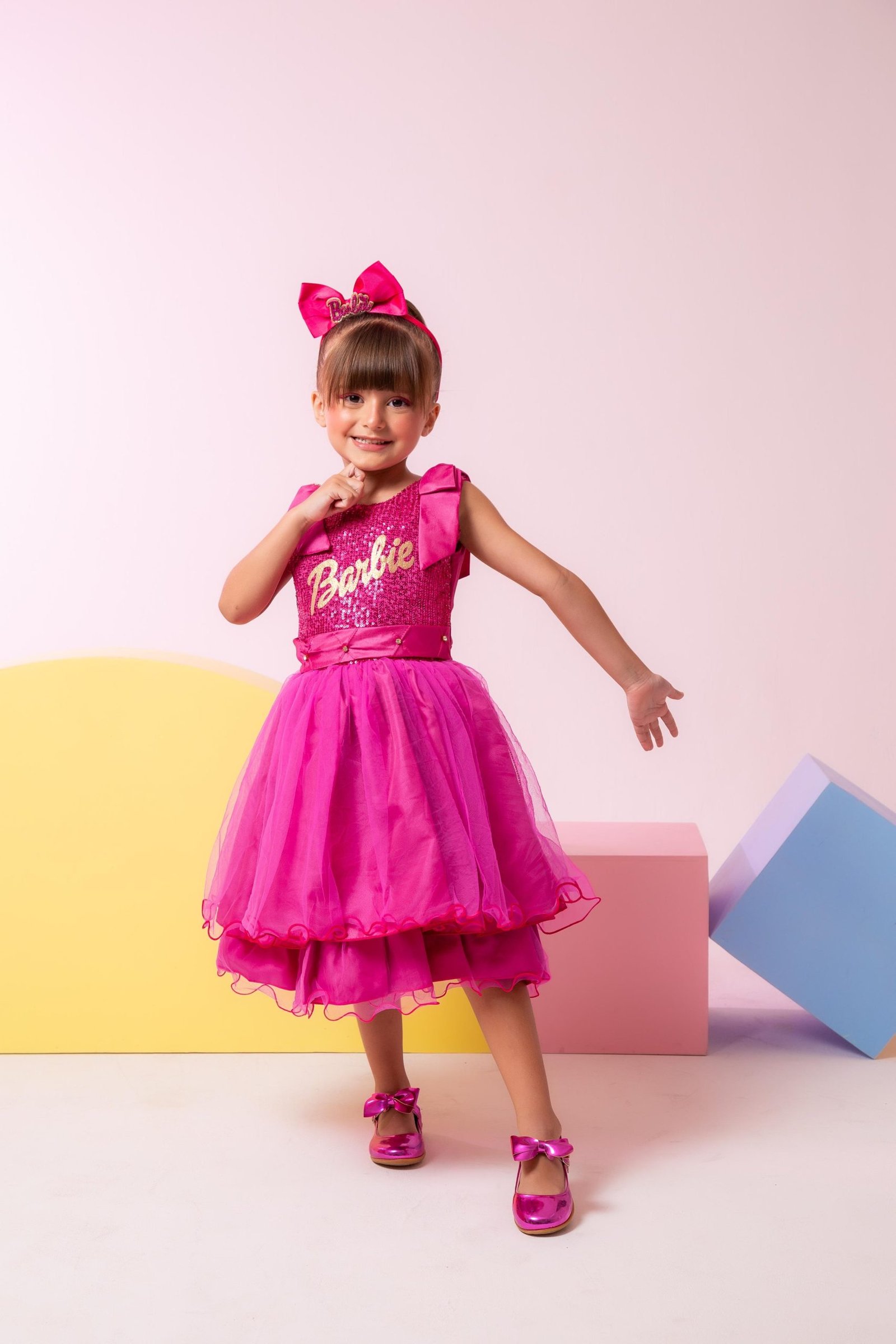 Vestido Princesa Belli Tematico Barbie Girls - Imagem 4