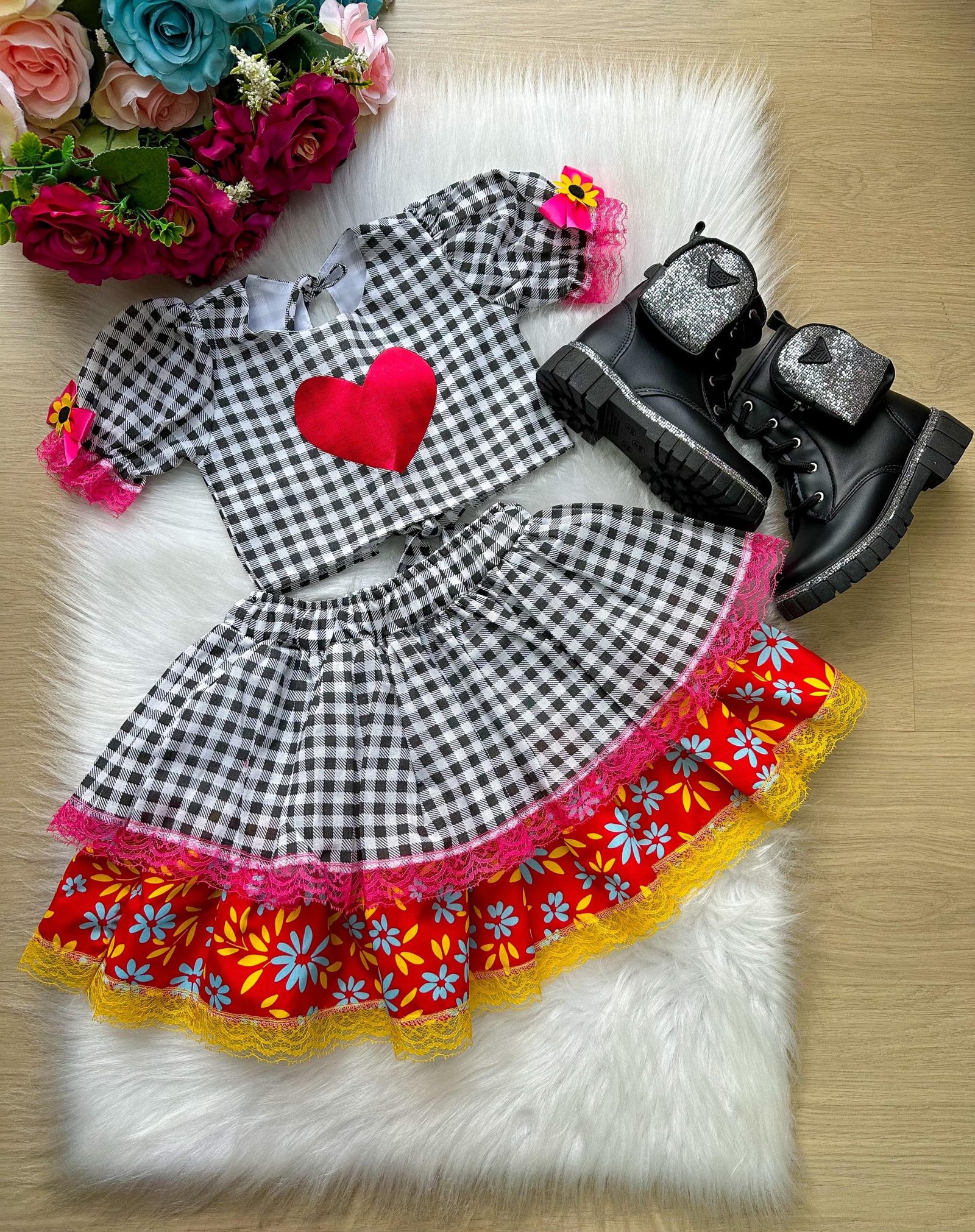 Conjunto Banana Club Madu Xadrez Preto Coração