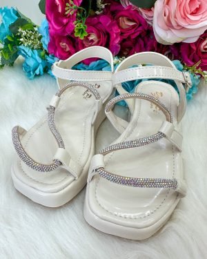 Sandália Doce Pe Verniz Off/ Marfim Lilia