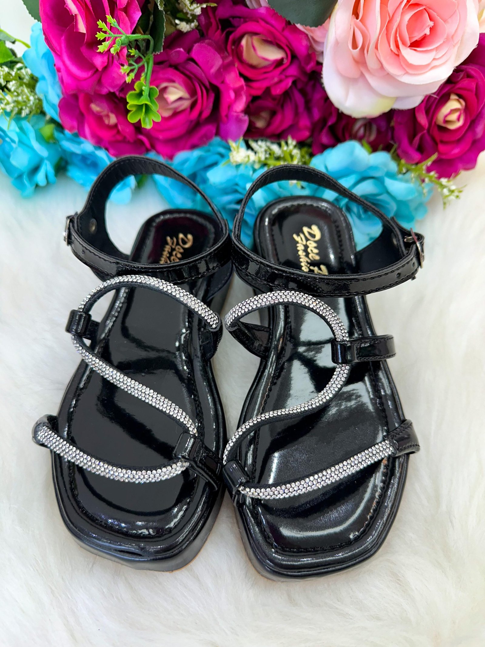 Sandália Doce Pe Verniz Preta Lilia - Imagem 3