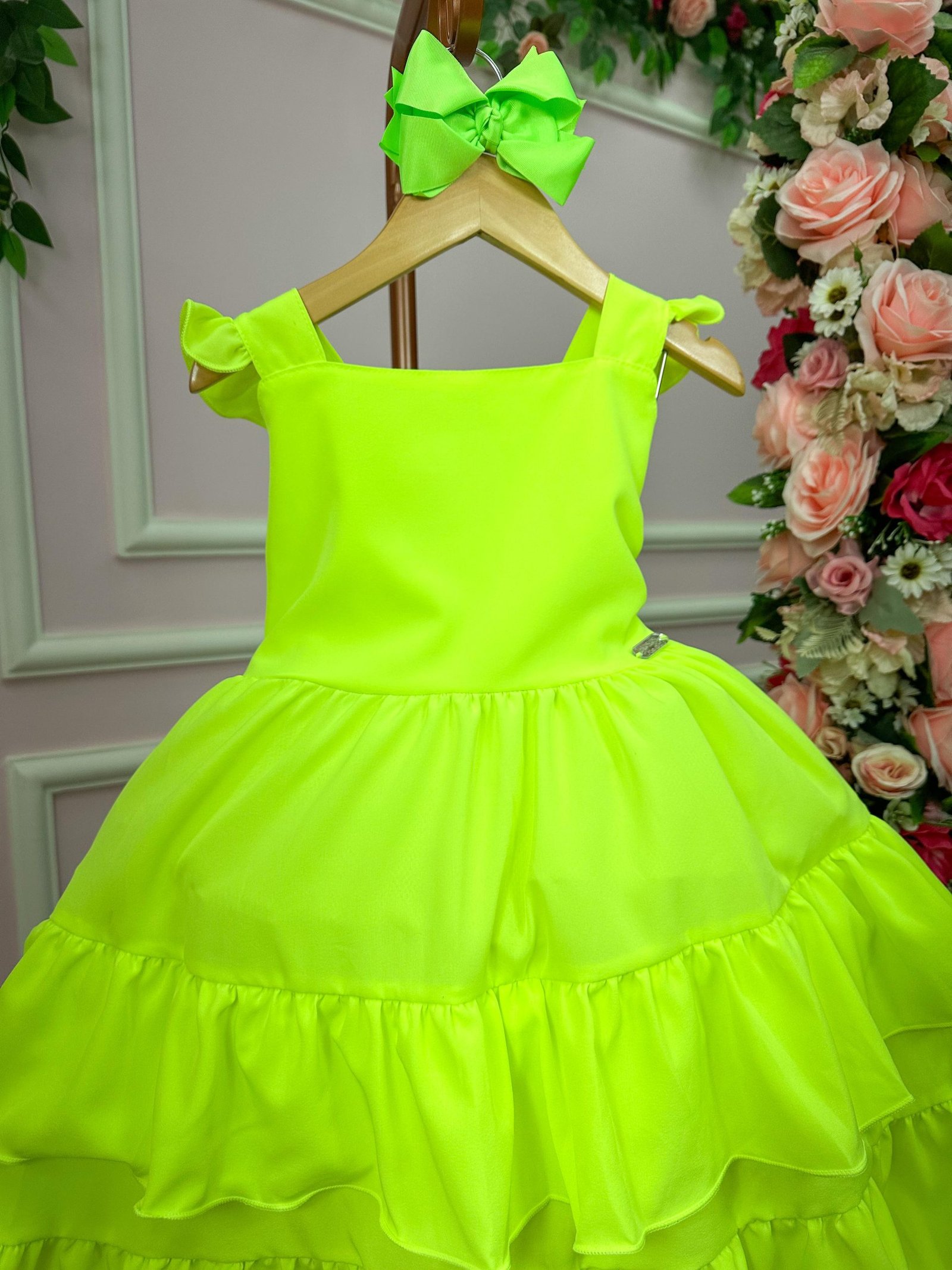 Vestido Banana Club Mariana Modinha Verde Neon - Imagem 2