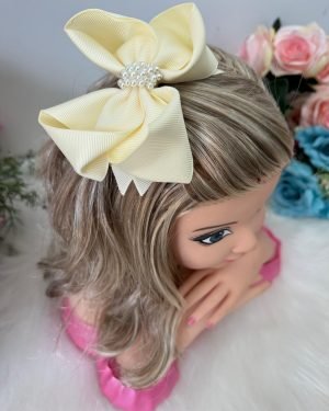 Laço Belli Perolas Maria Eduarda Amarelo Claro