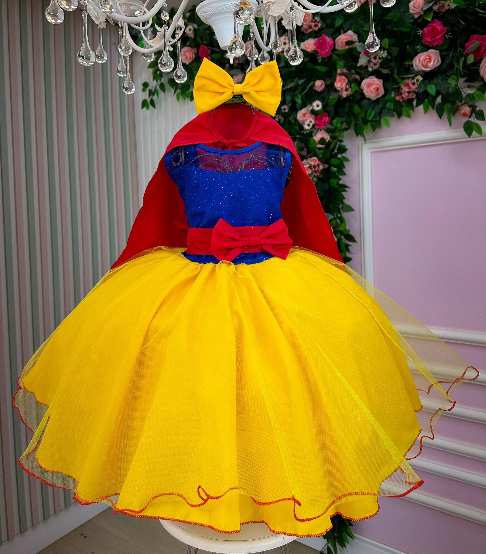 Fantasia Princesa Belli Branca de Neve Modelo 2 - Imagem 5