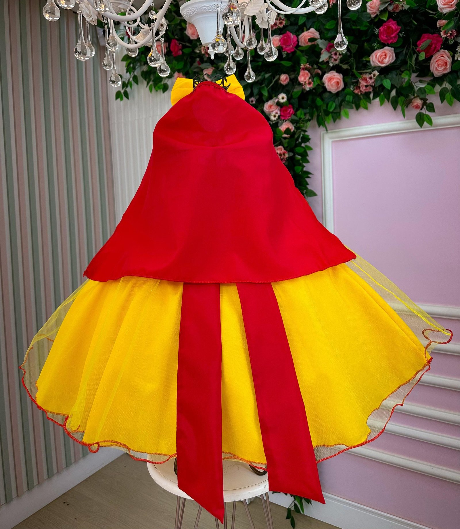 Fantasia Princesa Belli Branca de Neve Modelo 2 - Imagem 7