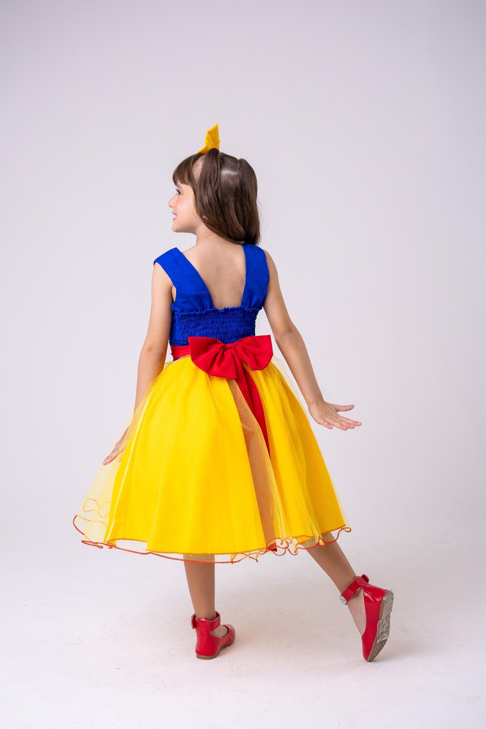 Fantasia Princesa Belli Branca de Neve Modelo 2 - Imagem 4